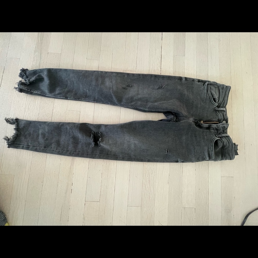 Never worn ripped grey jeans